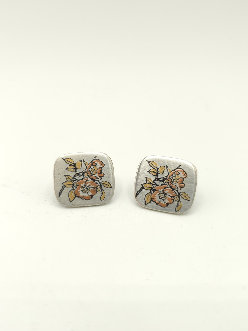 VTG Reed & Barton Damascene Earrings Pierced Floral 3/8"